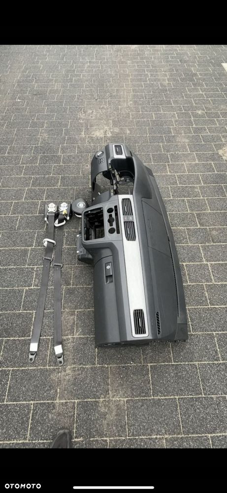 Kokpit deska rozdzielcza airbag VW caddy - 1