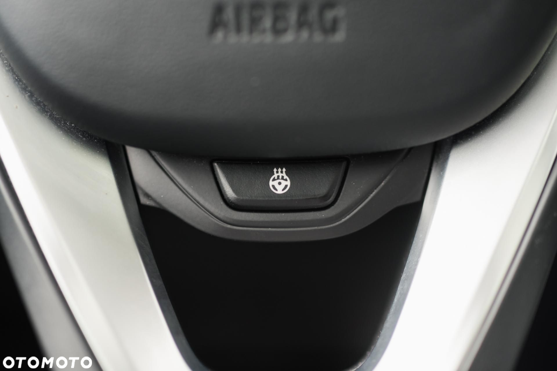 BMW Seria 3 320d xDrive - 27