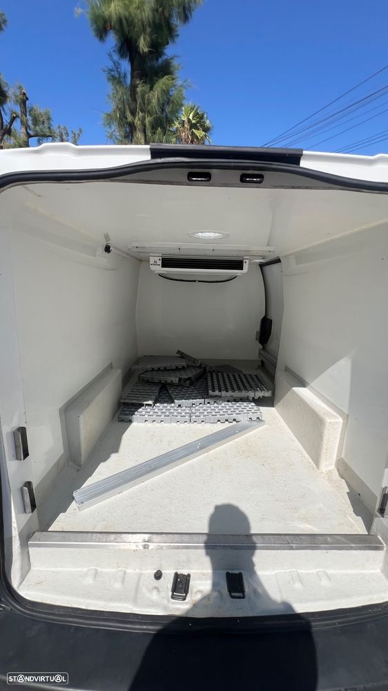 Citroën Jumpy 2.0 BlueHDI XL 180cv C/Sistema de Frio - 15