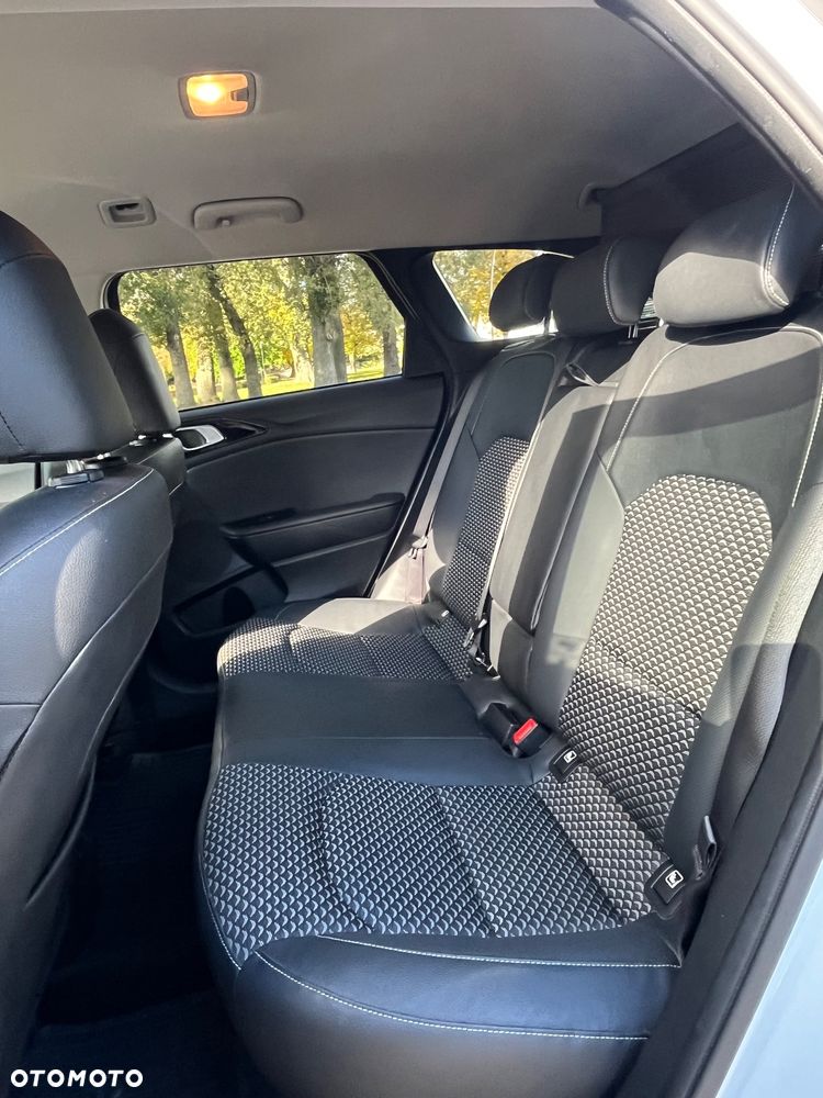 Kia Ceed 1.5 T-GDI L Business Line DCT - 10