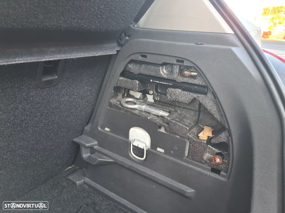 Opel Corsa 1.2 Cosmo - 24