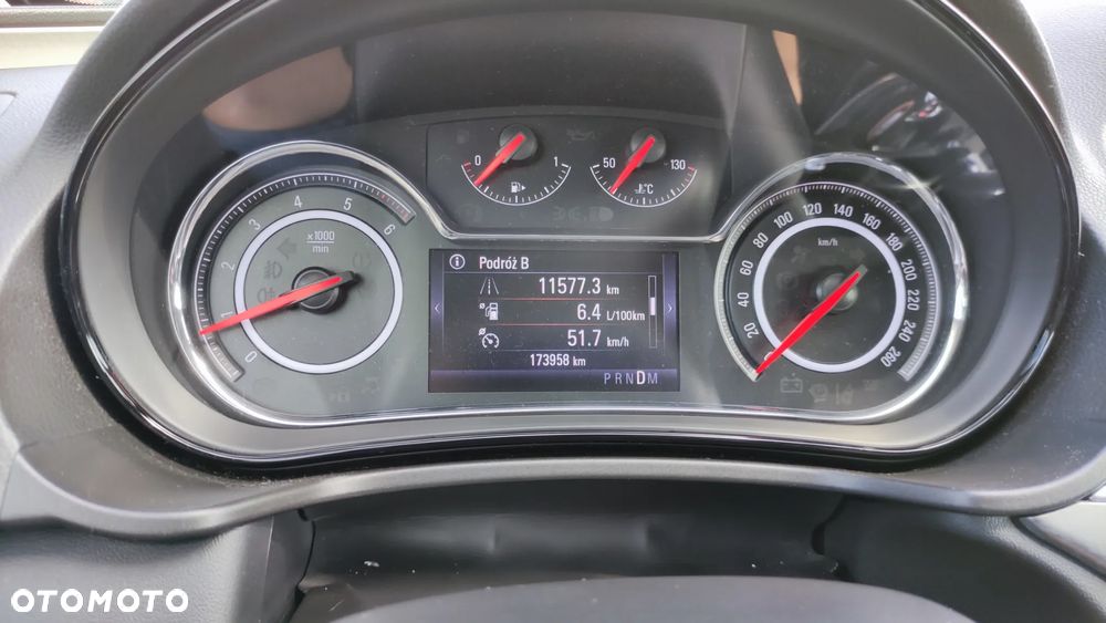 Opel Insignia - 12