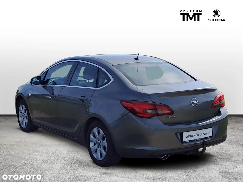 Opel Astra - 6