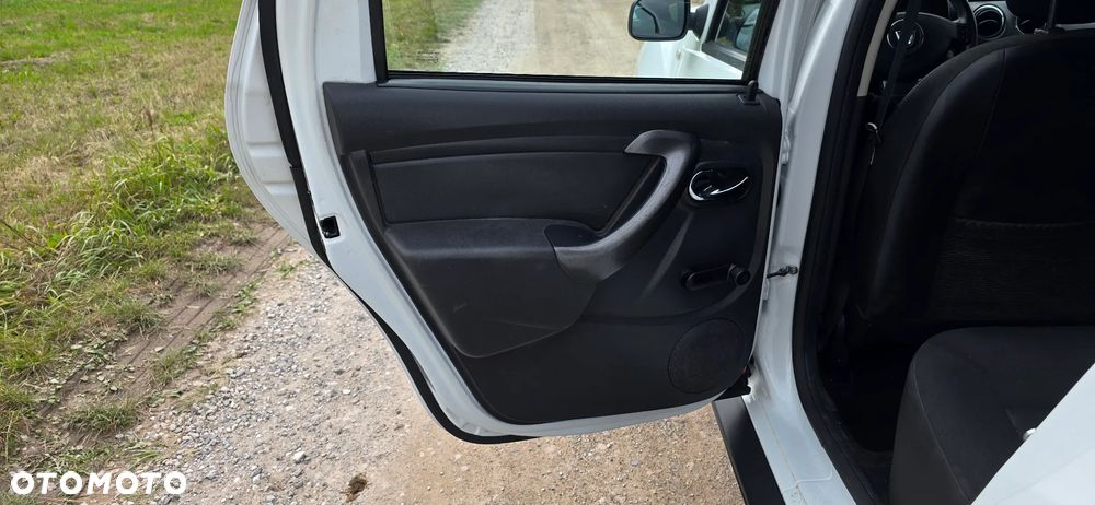 Dacia Duster SCe 115 4x2 Laureate - 18