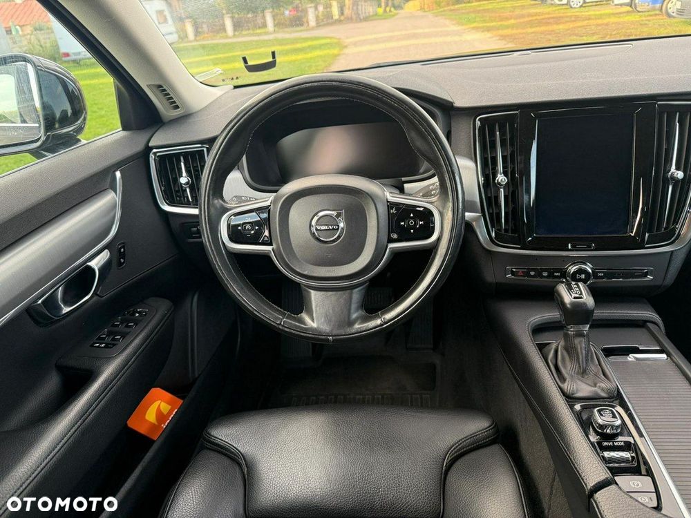 Volvo V90 - 16
