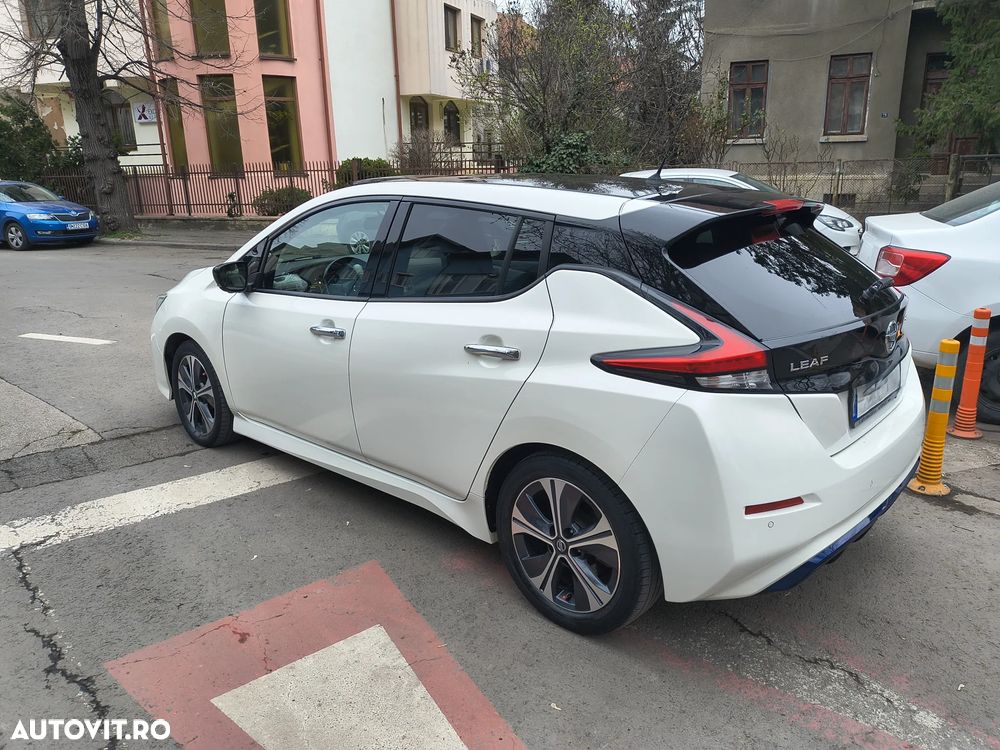 Nissan LEAF N-Connecta - 2