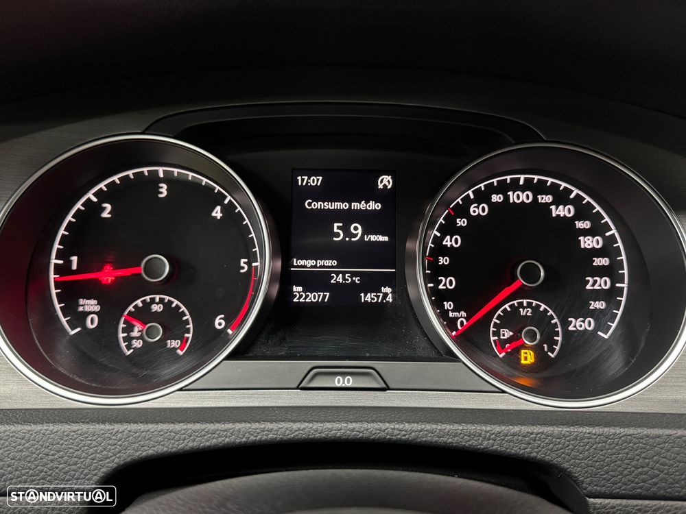 VW Golf 1.6 TDi Confortline - 25