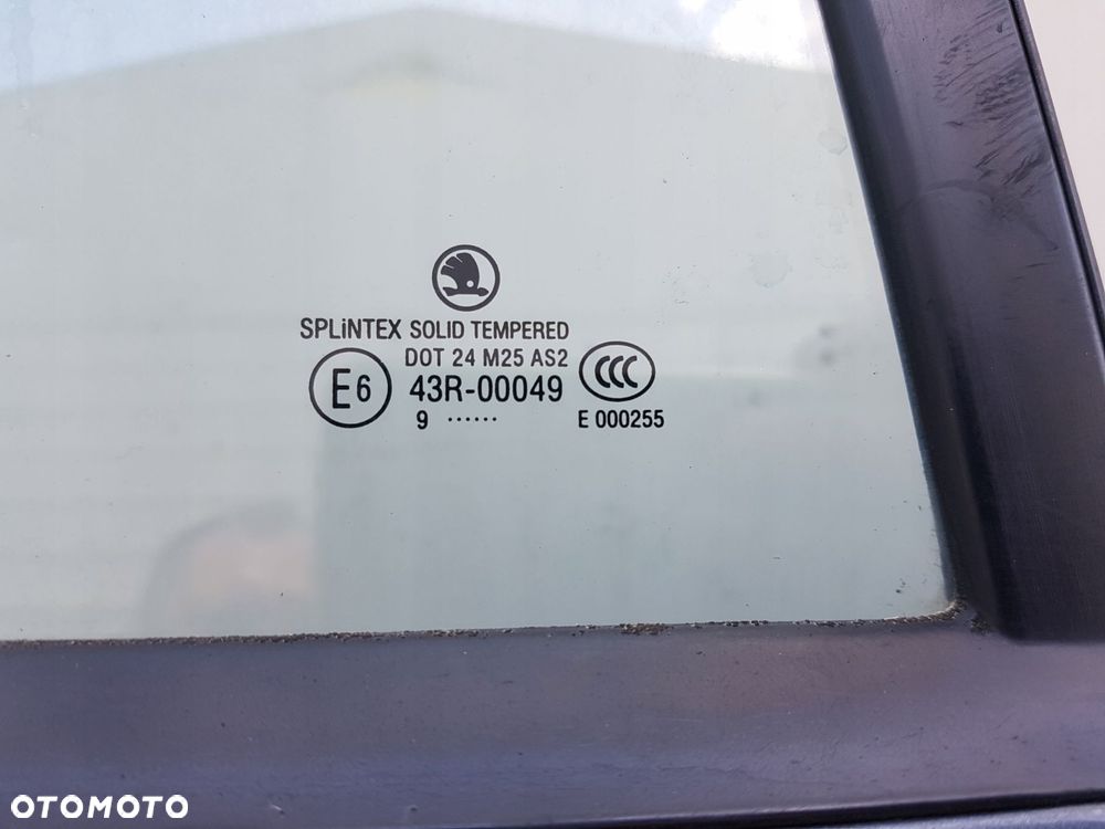 SKODA OCTAVIA 2 II LIFT 08-12r KOMBI DRZWI PRAWE TYŁ LF8J - 5