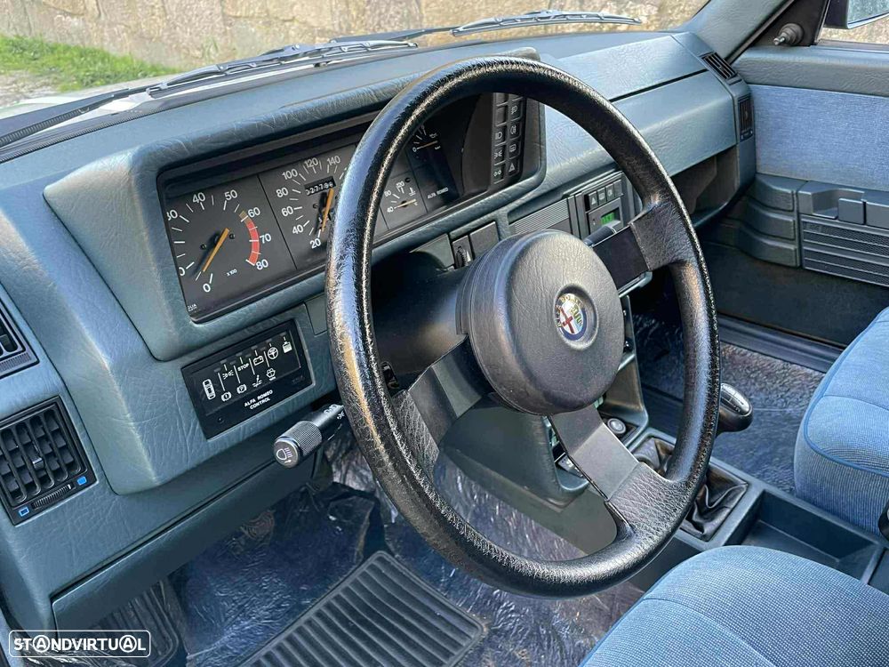 Alfa Romeo 90 2.0 S - 18