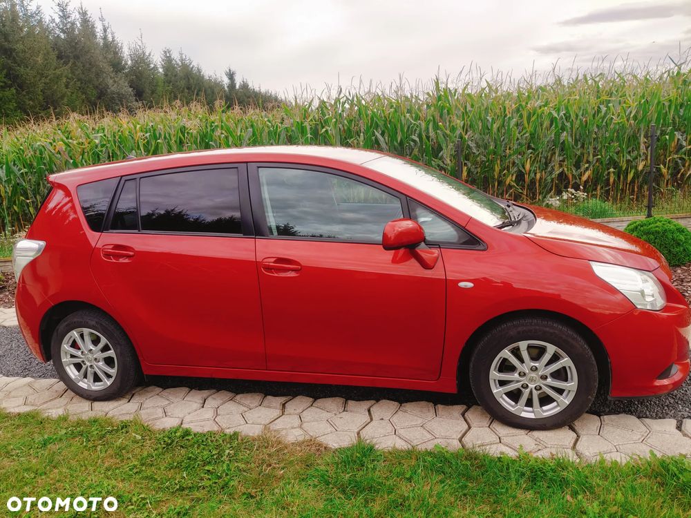 Toyota Verso 1.8 5-Sitzer Comfort - 2