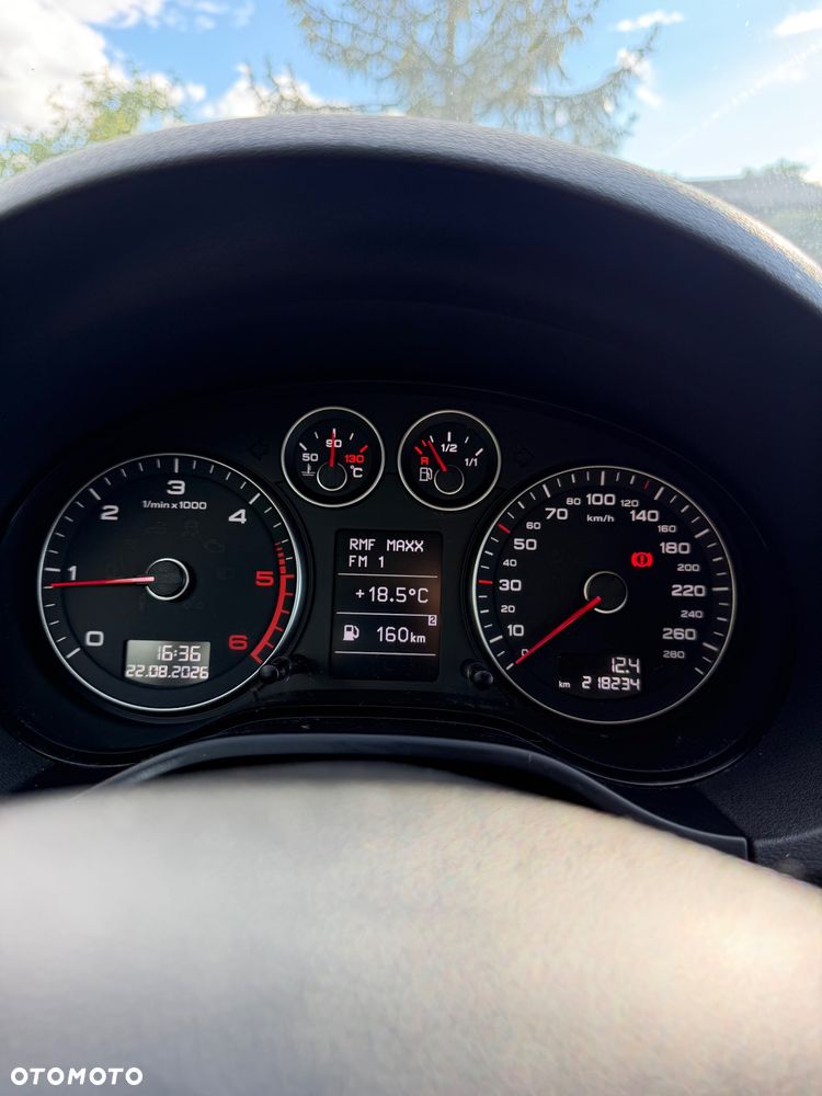 Audi A3 3-drzwiowe 1.6 TDI DPF Ambition - 8