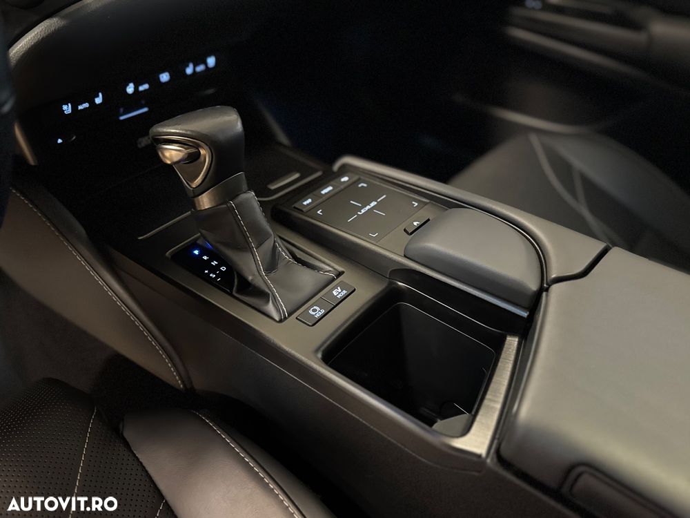 Lexus Seria ES 300h Luxury - 12