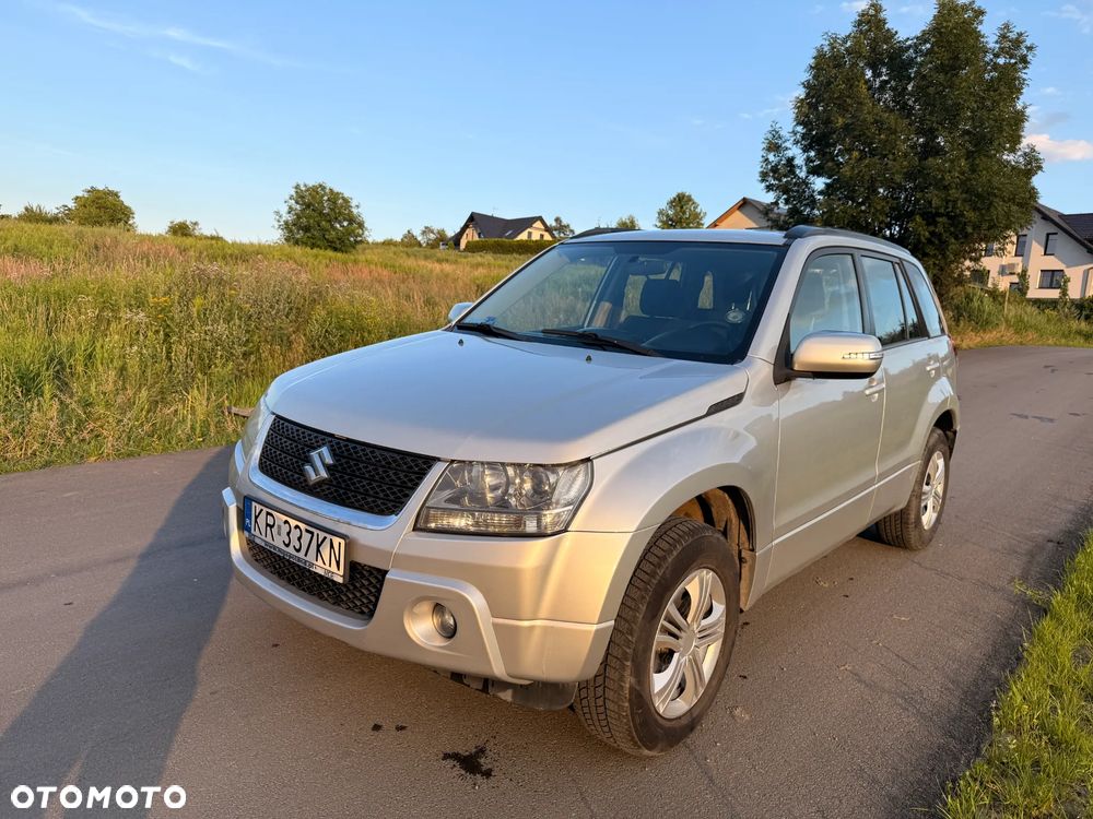 Suzuki Grand Vitara 2.0 - 3