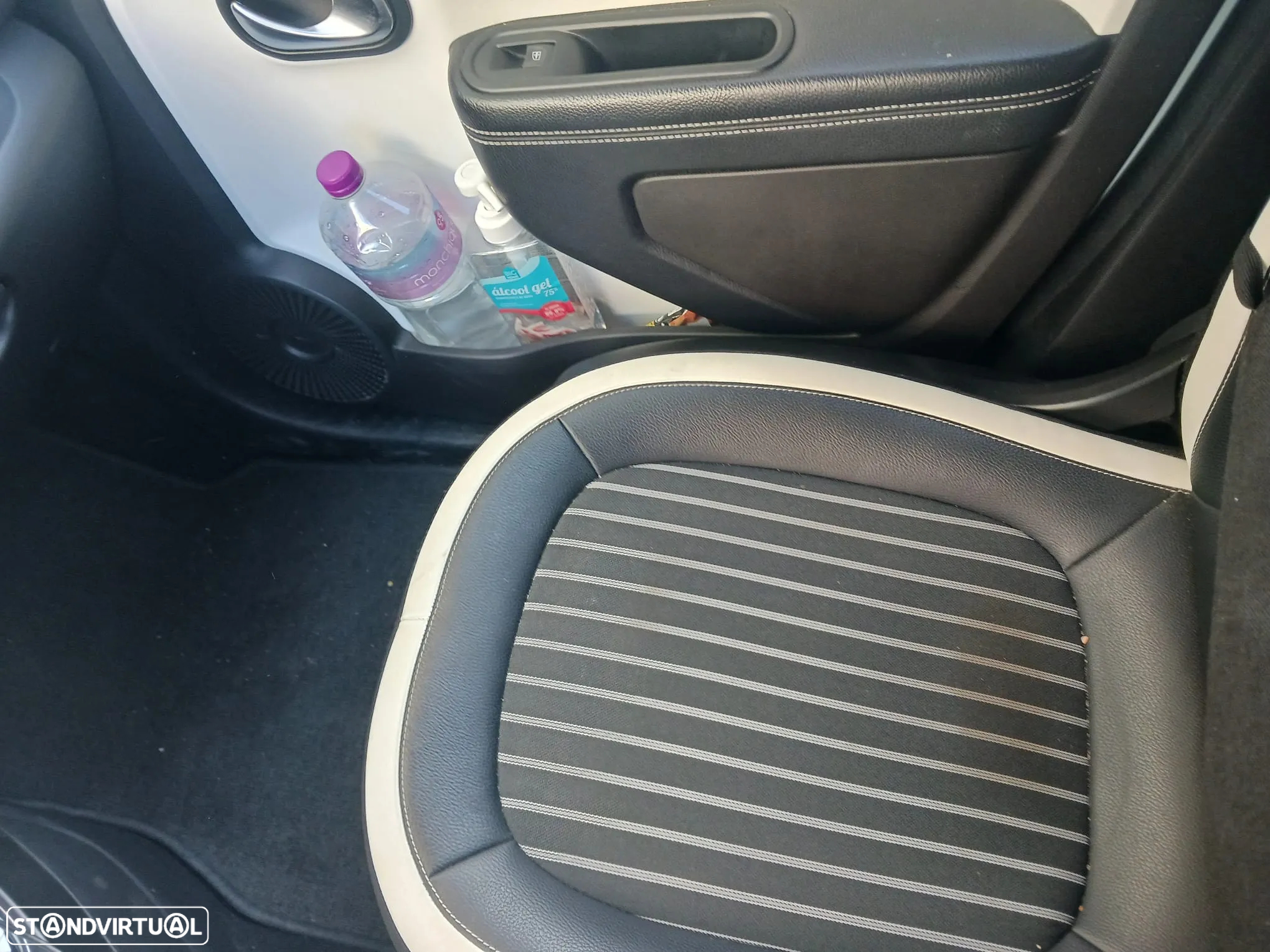 Renault Twingo Z.E. 22 Intens - 4