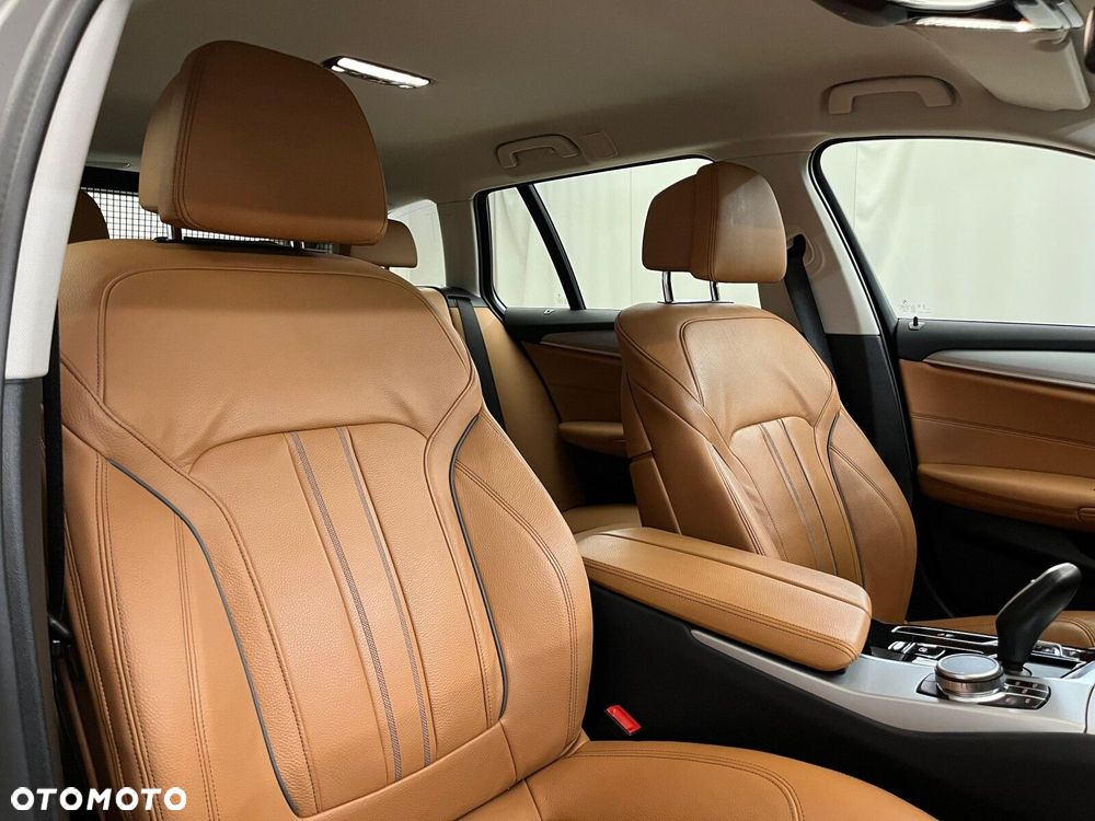 BMW Seria 5 520d xDrive mHEV sport - 39