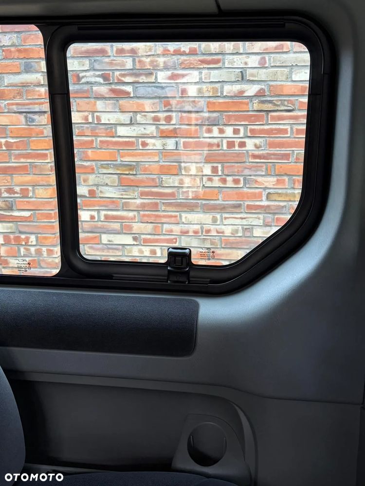 Renault Trafic Grand Passenger Pack Clim - 37