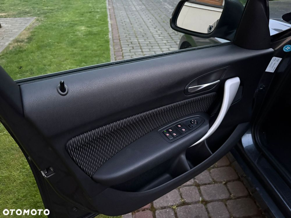 BMW Seria 1 116i Sport Line - 11