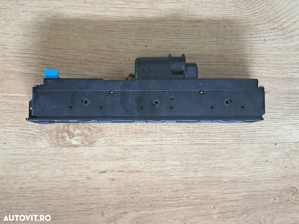 Panou control butoane reglaj aer conditionat ac clima climatronic Original BMW Seria 5 E34 Seria 7 E32 - 5