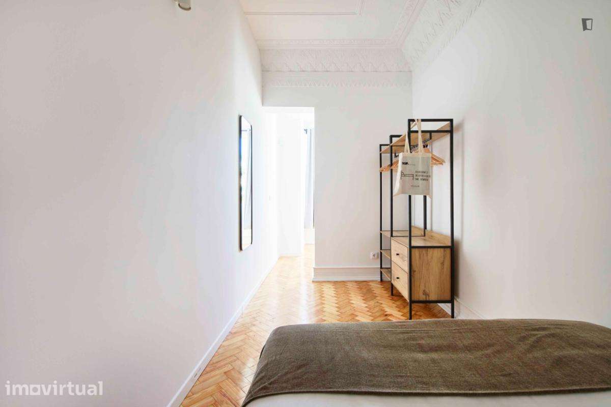 Quarto - localizado em Rato Lisbon - Grande imagem: 3/23