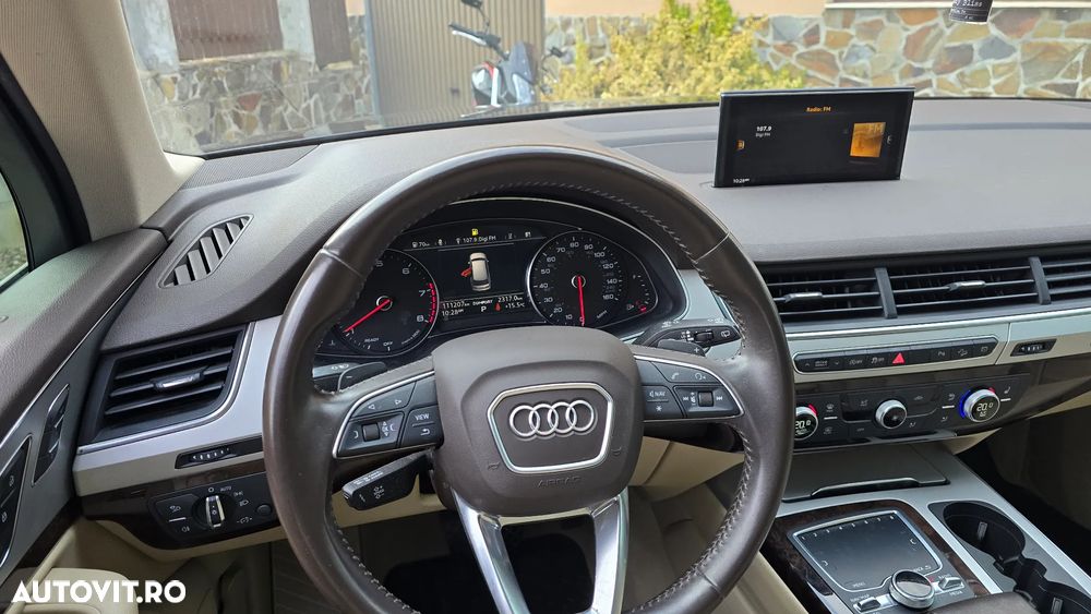 Audi Q7 - 7