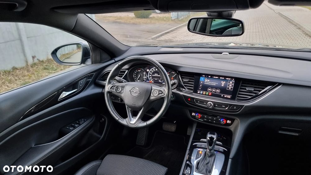 Opel Insignia 2.0 T Elegance S&S - 28