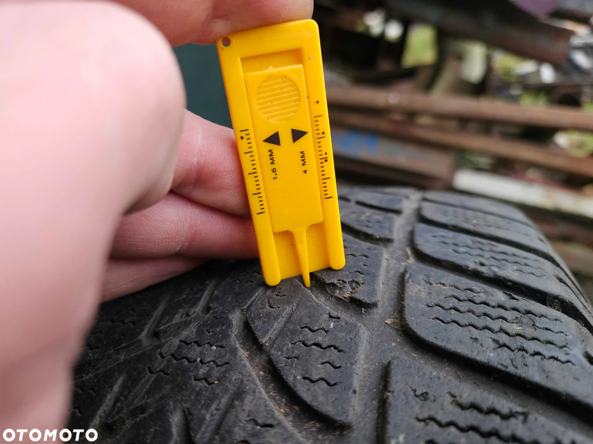 Opony Opona Zimowe 195/65 R15 4szt - 32
