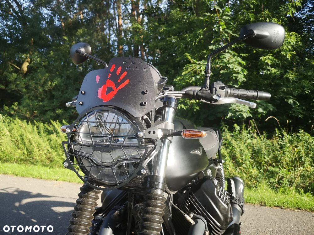 Moto Guzzi V7 - 16