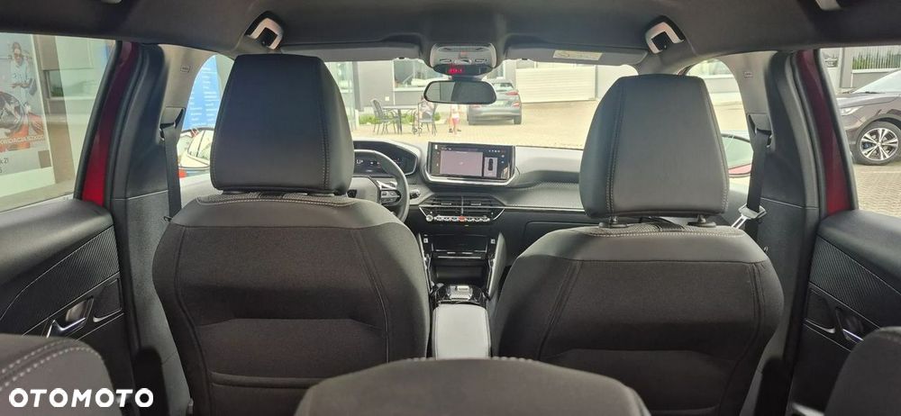 Peugeot 2008 PureTech 130 Allure S&S EAT8 - 28