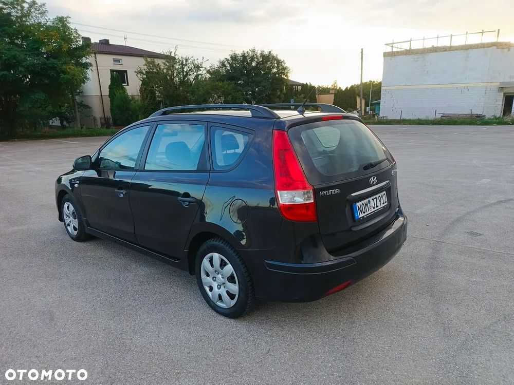 Hyundai i30 i30cw 1.4 blue Comfort - 3