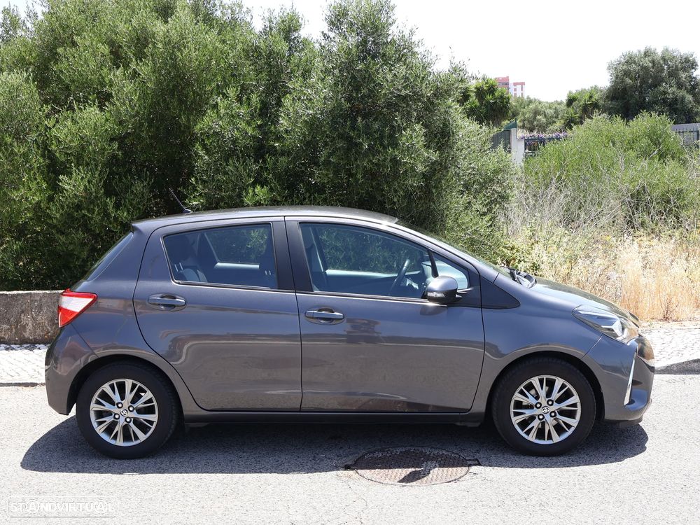 Toyota Yaris 1.0 VVT-i Comfort+P.Style - 3