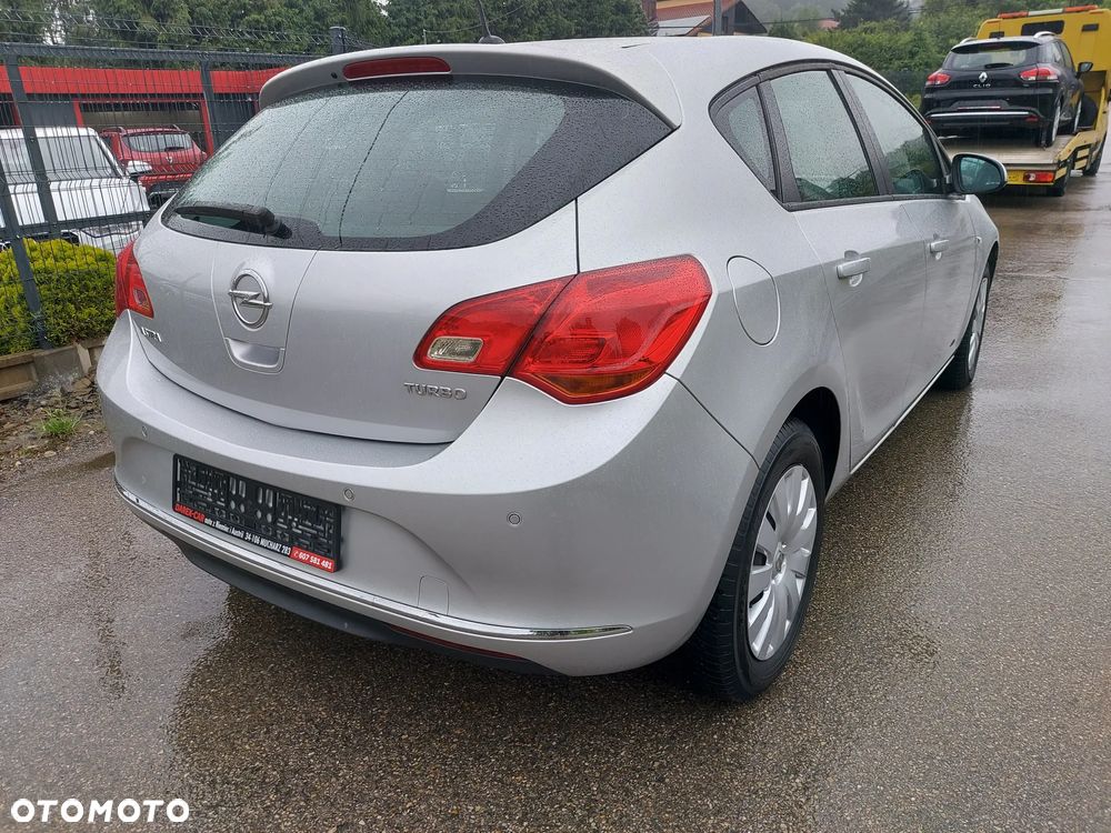 Opel Astra 1.4 Turbo - 5