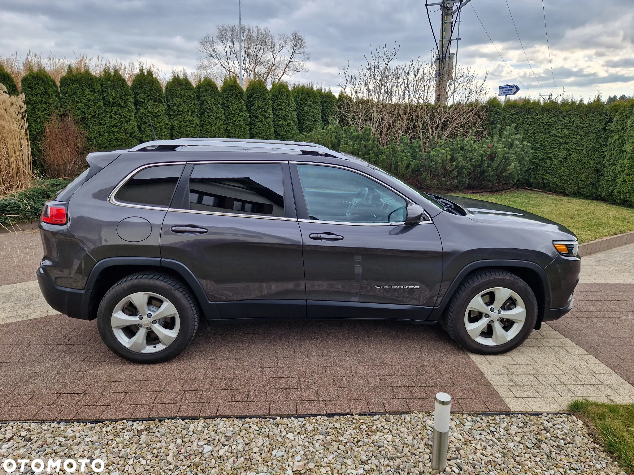 Jeep Cherokee 2.0 T Active Drive I Automatik Limited - 2