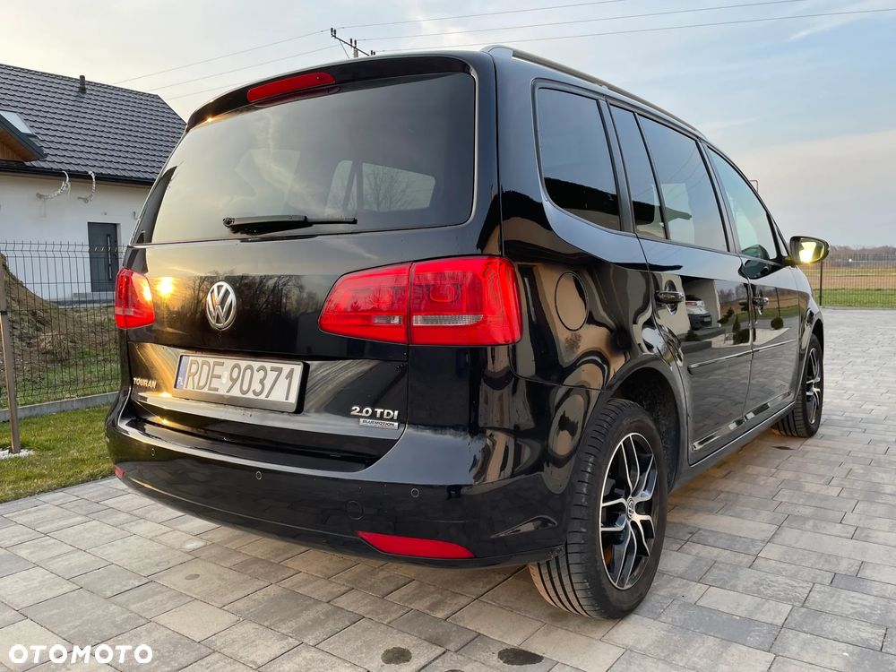 Volkswagen Touran 2.0 TDI DPF DSG MATCH - 18