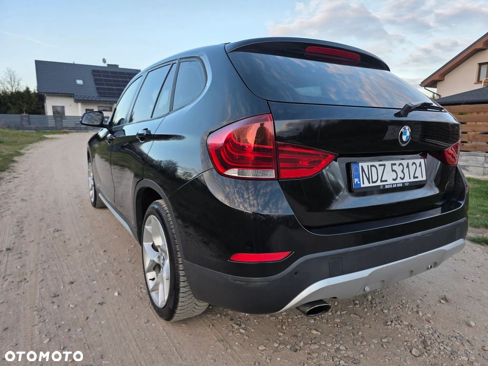 BMW X1 sDrive16d Sport Line - 16