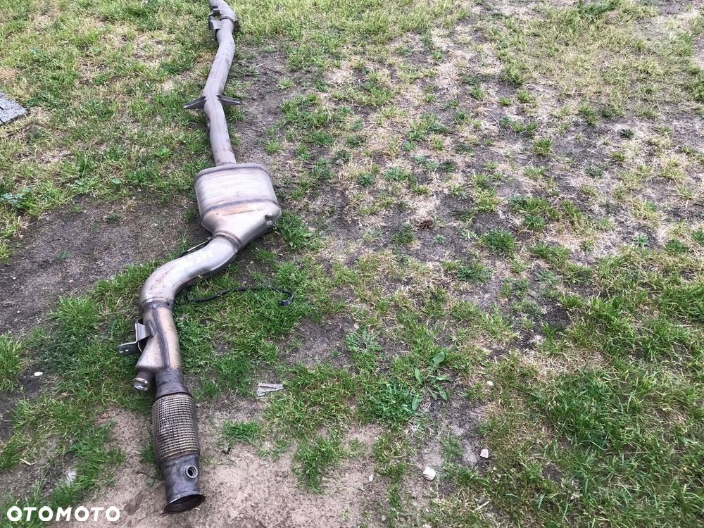 MERCEDES 205 tlumik srodkowy 250 cdi - 1