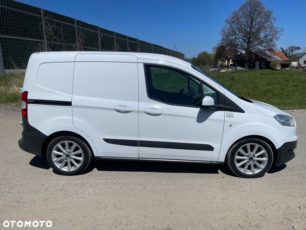Ford Courier - 5