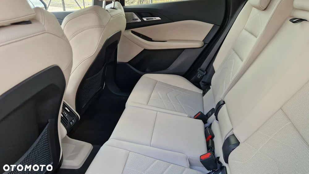 BMW Seria 2 218d M Sport sport - 16