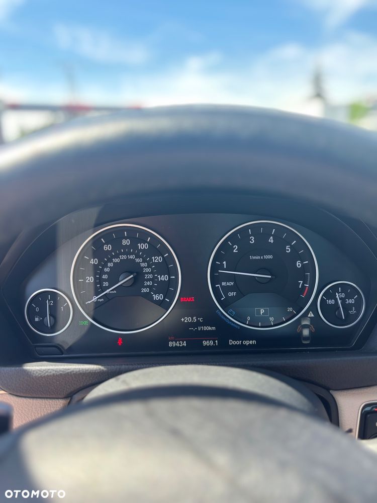 BMW Seria 3 330i Edition Luxury Line Purity - 10