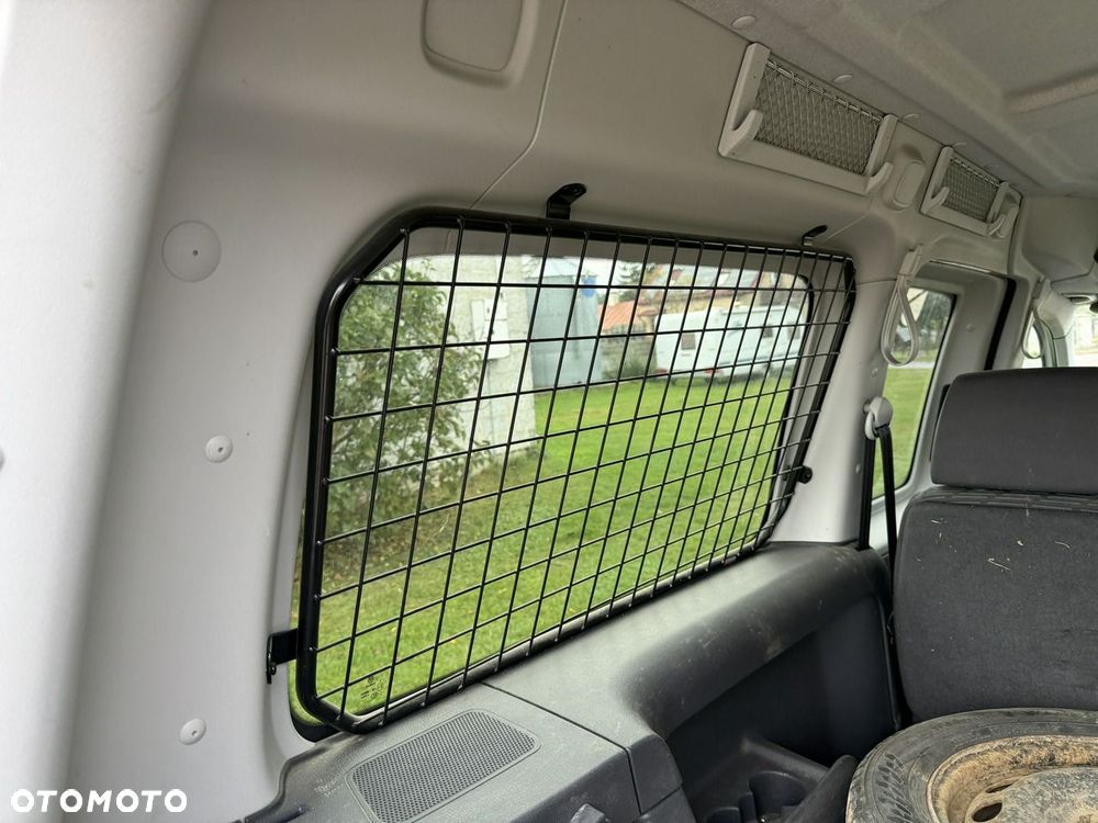 Volkswagen Caddy - 36