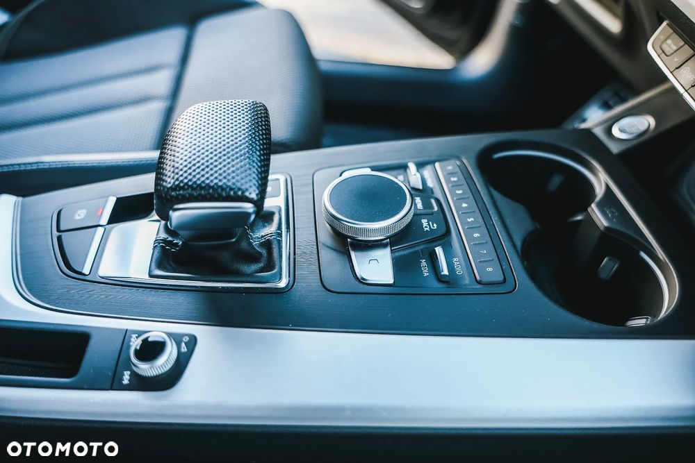 Audi A4 Avant 40 TDI S Line S tronic - 21