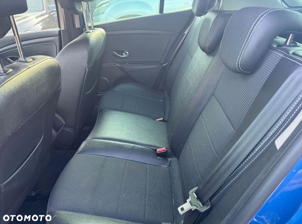 Renault Megane TCe 130 Dynamique - 10