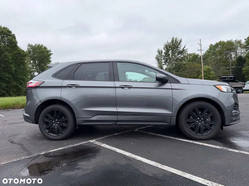 Ford Edge - 4