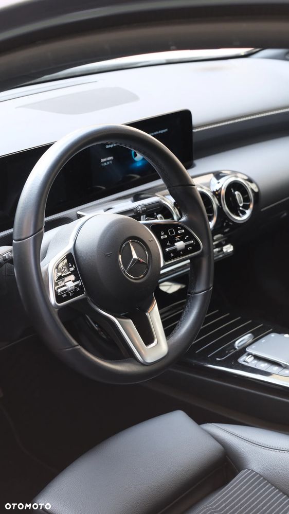 Mercedes-Benz Klasa A 180 7G-DCT Advanced AMG Line - 10
