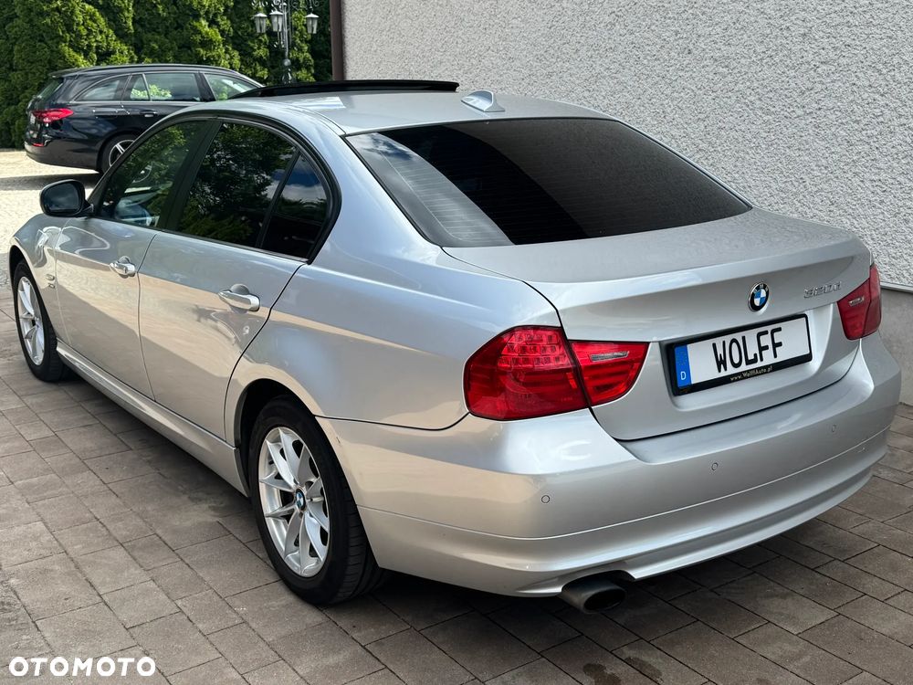 BMW Seria 3 320d xDrive - 2
