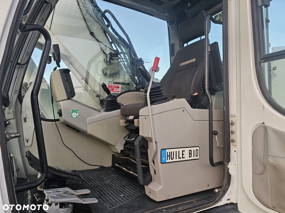 Liebherr compact 924 - 12