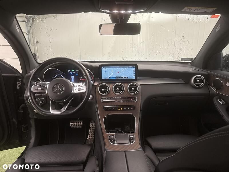 Mercedes-Benz GLC - 22