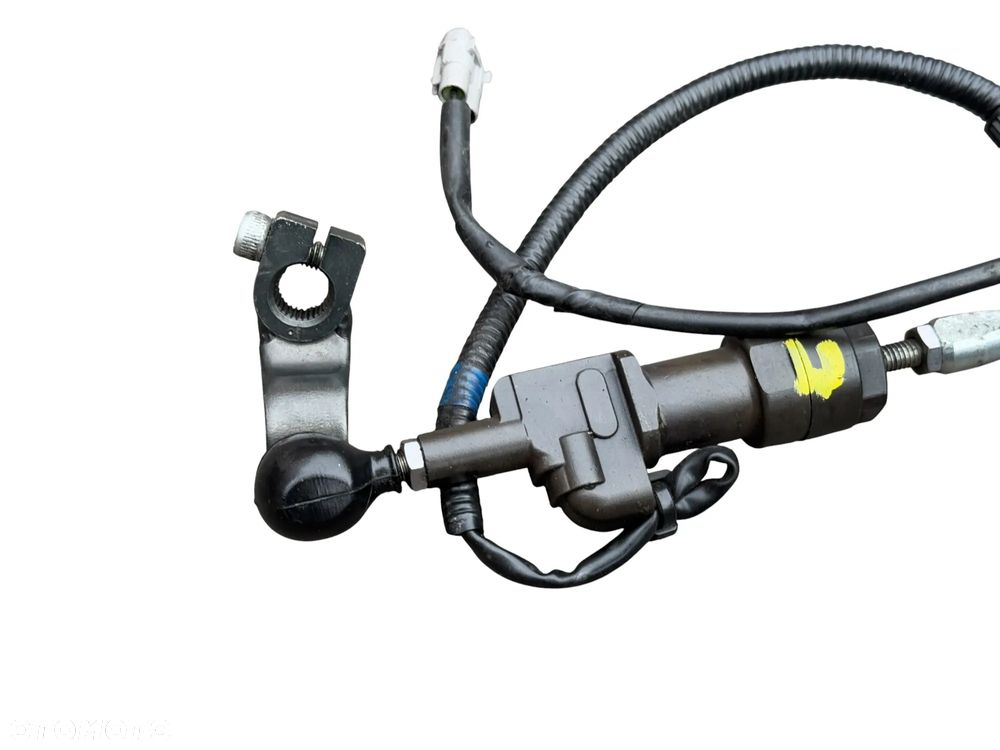 Nóżka zmiany biegów   Yamaha Niken 900    17-21R - 4