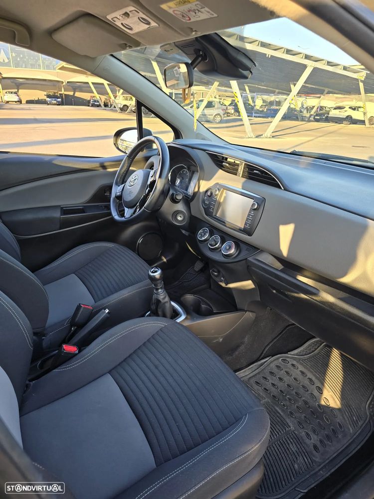 Toyota Yaris - 5