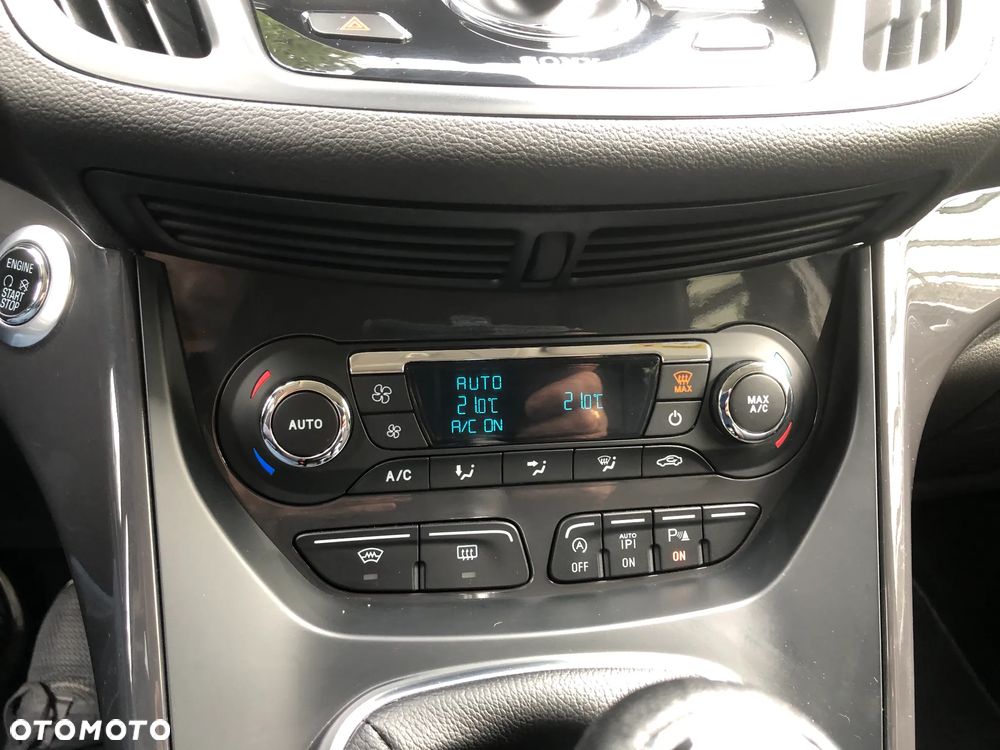 Ford Kuga 2.0 TDCi 2x4 Business Edition - 27