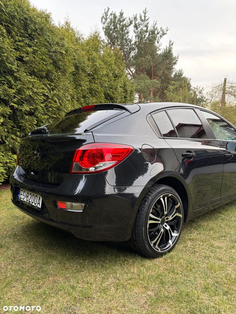 Chevrolet Cruze 1.8 LT - 9